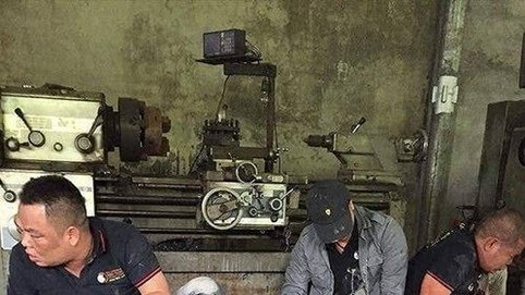 Bắt khẩn cấp “con nợ” đánh sấp mặt nhóm đòi nợ thuê