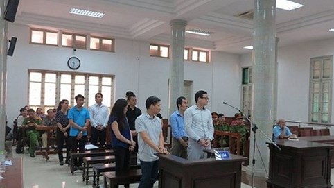 Mua đi, bán lại công ty “chết”, chiếm đoạt hàng chục tỷ đồng