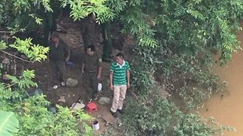 Nam bác sĩ sát hại vợ phi tang xác xuống sông sau đó bỏ trốn xuống Hà Nội