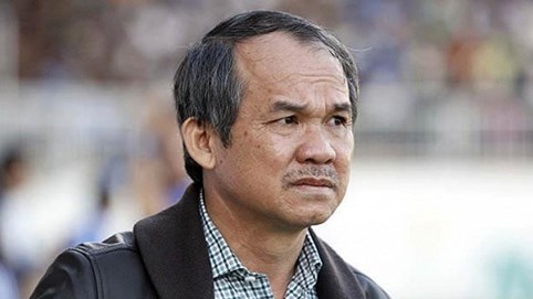 Bán trái cây đang thuận lợi, bầu Đức lại “giật mình” với tin từ Campuchia