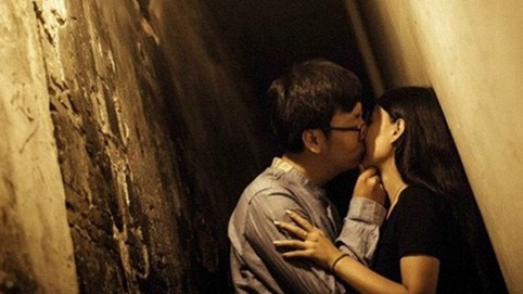 Kế hoạch bất ngờ của gã đàn ông khi phát hiện bị vợ 