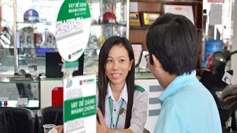 Hết được vô tư cho vay tiêu dùng, đòi nợ 'khủng bố'