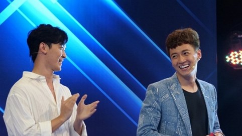 Trai đẹp từng cầu hôn Hoa hậu Hương Giang thất bại bị Ngô Kiến Huy dụ dỗ đổi tiền thưởng để dẫn đi ăn