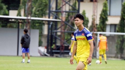 Không mạo hiểm bỏ Công Phượng, tiếc cho Mạc Hồng Quân