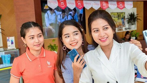 Chuyên gia quốc tế: 