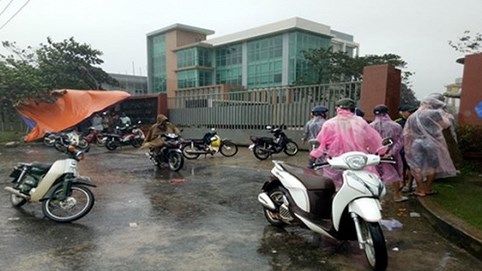 Phạt 1,1 tỉ đồng và đình chỉ hoạt động 6 tháng đối với 2 nhà máy thép Dana