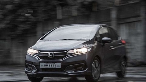 Honda Jazz VX Navi 2018: Nhỏ mà có võ