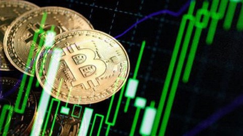 Giá Bitcoin giữ đà tăng mạnh, vượt 11.000 USD