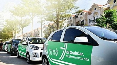 Grab: Không cần thiết bắt xe taxi công nghệ phải 