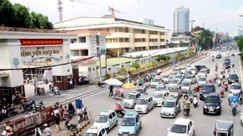 Xe hợp đồng điện tử và xe taxi không phải gắn hộp đèn