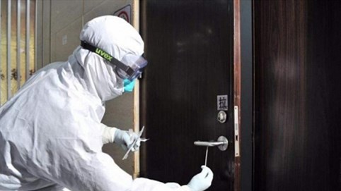 Phát hiện virus corona trên tay nắm cửa nhà bệnh nhân, cảnh báo những vật dụng quen thuộc dễ trở thành “ổ chứa”