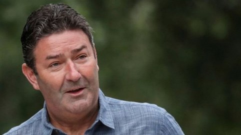 CEO McDonald bị sa thải vì quan hệ tình cảm với nhân viên