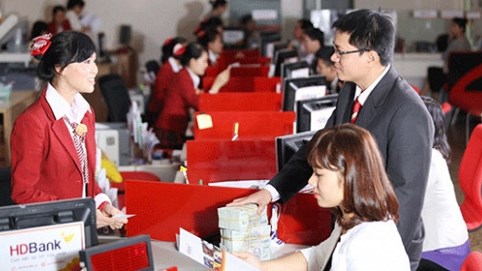 Nhiều doanh nghiệp thưởng cổ phiếu, chia cổ tức 30% - 240%