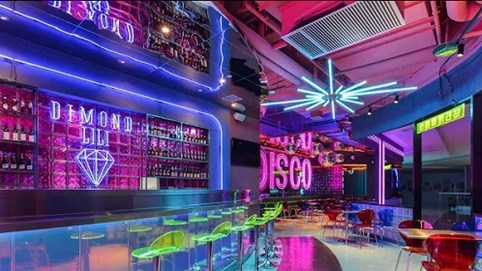 Thủ tướng đồng ý cho mở lại dịch vụ karaoke, vũ trường