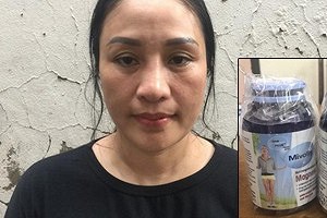 Bắt 'nữ quái' đội lốt chủ shop online bán hàng cấm cho 'dân chơi'