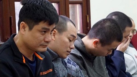 Đường dây đánh bạc trả 