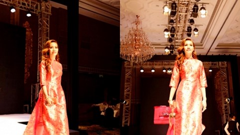 Á hậu Doanh nhân Hoàn vũ 2018 Thúy Anh tự tin trình diễn catwalk