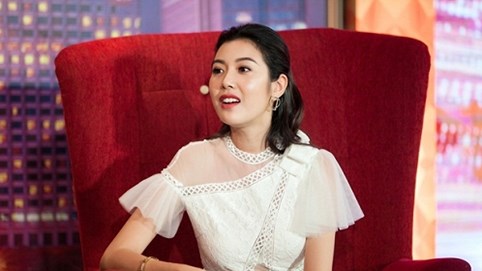 Á hậu Thuý Vân: 