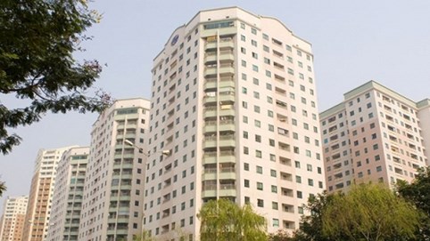 Tạm dừng thực hiện các nghị quyết bị kiện, trách nhiệm ngăn ngừa hậu quả của cơ quan tư pháp