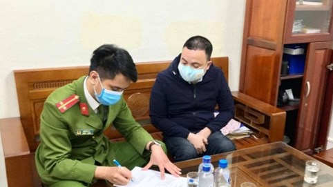 Tung tin sai sự thật việc vận động ủng hộ phòng, chống dịch bệnh COVID-19, nam thanh niên bị phạt 12,5 triệu đồng