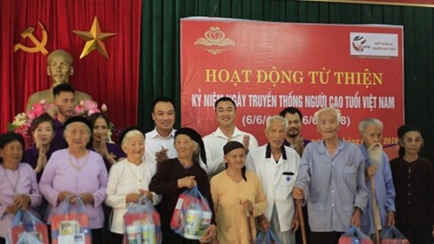 Hà Nội: Thăm khám miễn phí cho hơn 400 người cao tuổi