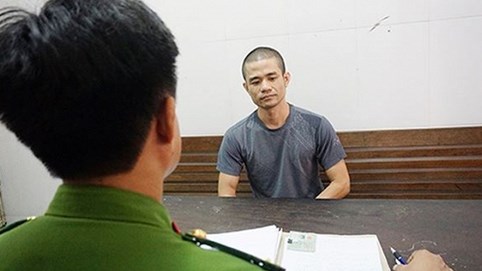 Công an thông tin chính thức vụ ôm lựu đạn đầu thú sau 14 giờ đồng hồ cố thủ Thứ Ba, 2/1