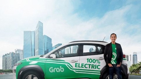 Grab đem xe hơi điện phục vụ khách