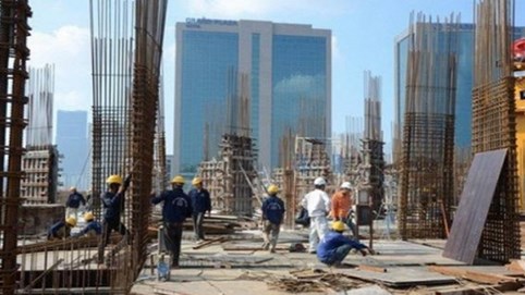 Một số loại phí, lệ phí liên quan đến dự án xây dựng có thể được giảm 50%