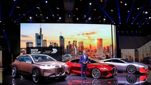 Cận cảnh BMW Concept 4 tại Triển lãm ô tô Frankfurt
