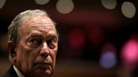 Bloomberg - sức mạnh cả đảng Dân chủ lẫn ông Trump phải e dè