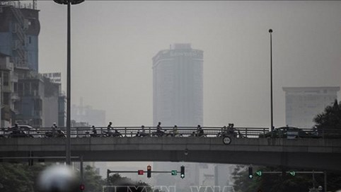 Không khí Hà Nội lại ô nhiễm nặng