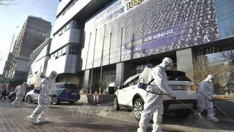 Không truy cứu lao động bất hợp pháp khi khám Covid-19 ở Hàn Quốc
