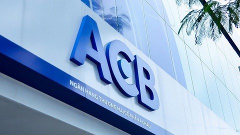 ACB muốn niêm yết trên sàn HOSE, trả cổ tức 30% bằng cổ phiếu