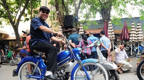 Cận cảnh Puch 50 vang bóng một thời tái xuất tại Sài Gòn