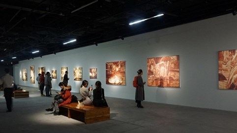 Triển lãm Tỏa 3: Lạc bước trong hành trình cảm xúc