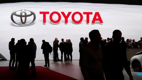 Toyota rót nửa tỷ USD vào Uber để phát triển xe không người lái