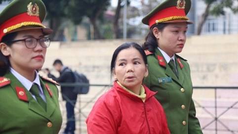 Đề nghị khởi tố thêm tội Bùi Thị Kim Thu, cả hội trường vỗ tay