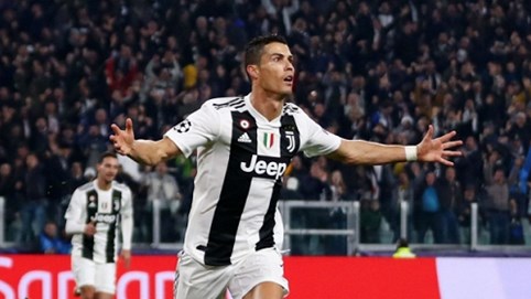 Nike chi 178 triệu USD để có được chữ ký của Ronaldo