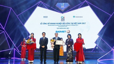 Tập đoàn Bảo Việt 2 năm liên tiếp trong TOP 10 Doanh nghiệp Bền vững xuất sắc nhất Việt Nam
