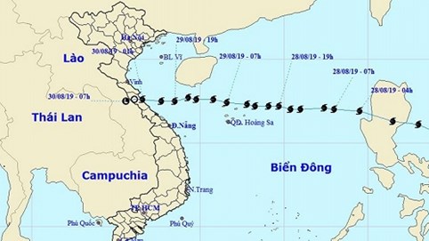 Bão suy yếu thành áp thấp nhiệt đới, mưa lũ còn diễn biến phức tạp