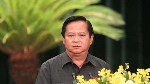 Bắt tạm giam cựu Phó Chủ tịch UBND TP. Hồ Chí Minh và 2 bị can khác