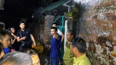 Chồng mới cưới sát hại vợ rồi tẩm xăng đốt xác