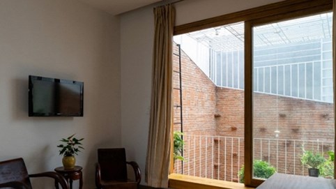 Ngôi nhà cấp 4 có sân sau nhà ai nhìn cũng mê mẩn