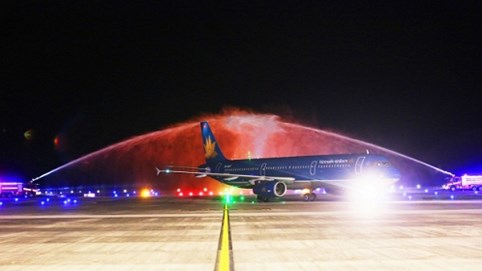 Cảng hàng không Quốc tế Vân Đồn đón chuyến bay đầu tiên từ Hàn Quốc