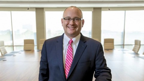 Khởi nghiệp từ năm 14 tuổi, cựu thần đồng toán học giờ đã sở hữu đế chế công nghệ tỷ đô