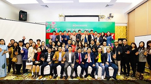 Doanh nhân Võ Phi Nhật Huy: 