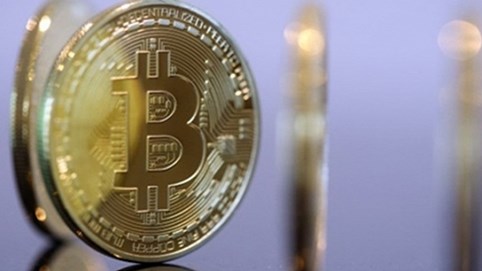 Bitcoin bất ngờ tăng giá mạnh