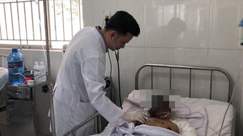 Vụ xe bồn chở xăng lật nhào gây cháy 19 căn nhà, 6 người chết: Tài xế vẫn đang phải điều trị tích cực