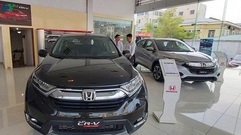 Thị trường ô tô sụt giảm mạnh do ảnh hưởng tháng Ngâu