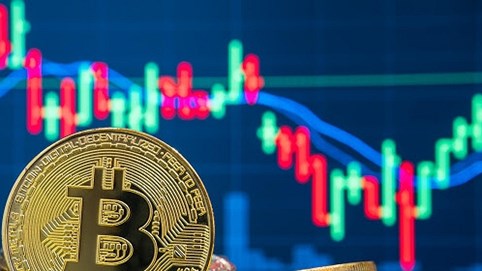 Bitcoin vượt 10.000 USD